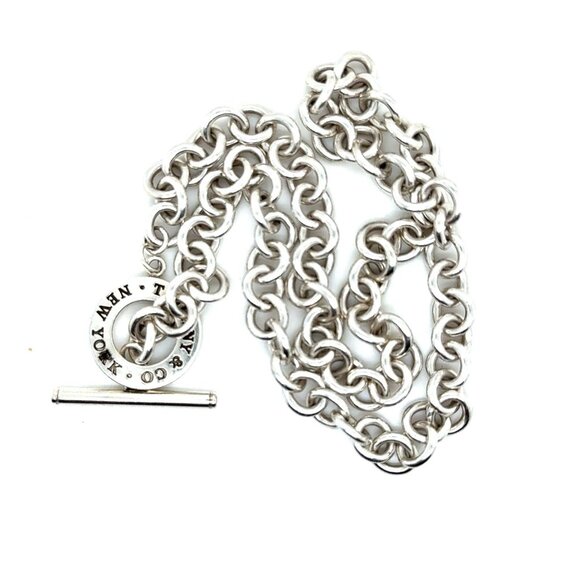 T&Co. 925 Toggle Necklace - Picture 3 of 7